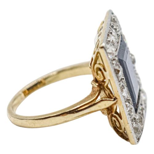 SORTIJA ROSETÓN CON ZAFIRO Y DIAMANTES, DE LOS AÑOS 30