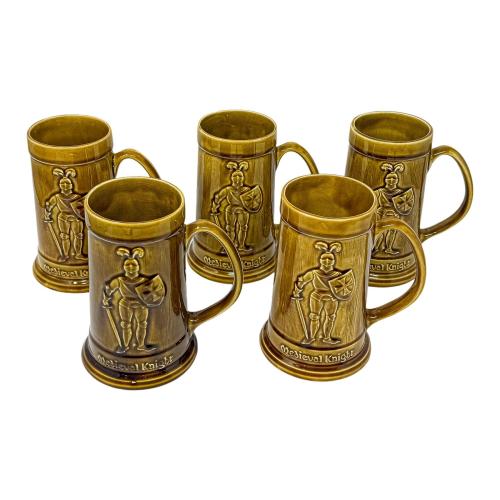 SEIS JARRAS DE CERVEZA INGLESAS DE MEDIADOS DEL S.XX