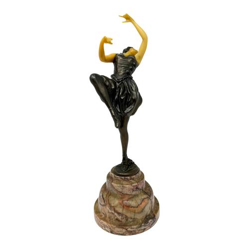 FIGURA DEL PRIMER TERCIO DEL S.XX