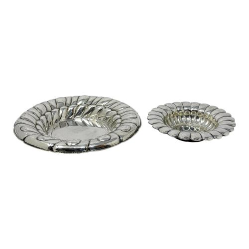 DOS CENTROS DE MESA EN PLATA DE MEDIADOS DEL S.XX