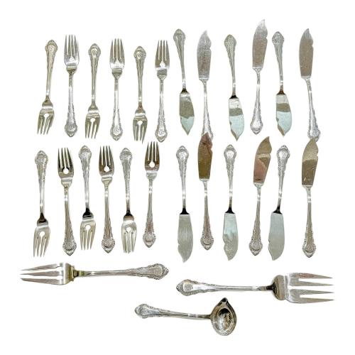 SERVICIO PARA PESCADO EN PLATA DEL ÚLTIMO CUARTO DEL S.XX