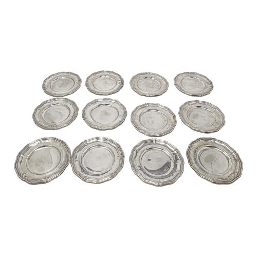 CONJUNTO DE PLATOS PARA PAN EN PLATA DEL ÚLITMO CUARTO S.XX