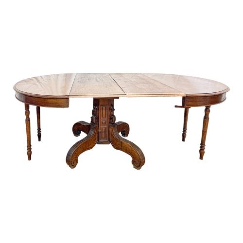 MESA DE COMEDOR DEL ÚLTIMO CUARTO DE SIGLO XIX