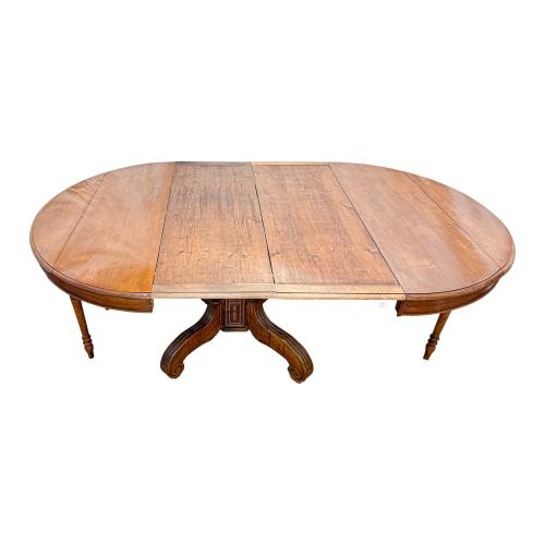 MESA DE COMEDOR DEL ÚLTIMO CUARTO DE SIGLO XIX