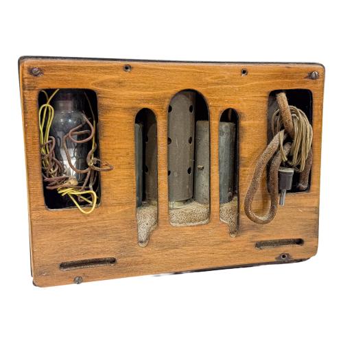 RADIO ANTIGUA DE TROLA DE LOS AÑOS 30