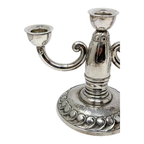 PAREJA DE CANDELABROS DE PLATA DE LOS AÑOS 30