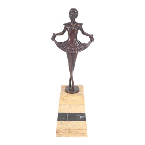 FIGURA DE ESCUELA FRANCESA ESTILO ART DECÓ