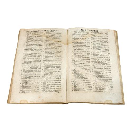LIBRO DE DERECHO CANÓNICO DE 1723