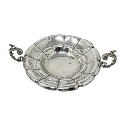 CENTRO DE MESA EN PLATA DE MEDIADOS DEL S.XX