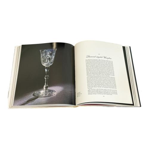 CINCO LIBROS SOBRE CRISTAL 