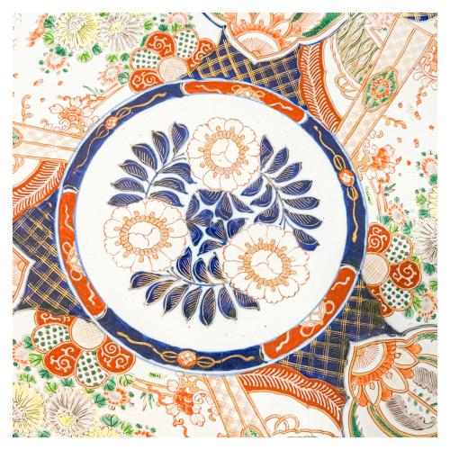 GRAN PLATO DE PORCELANA JAPONESA IMARI CIRCA 1900