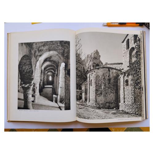 DOS LIBROS SOBRE ARTE ROMÁNICO