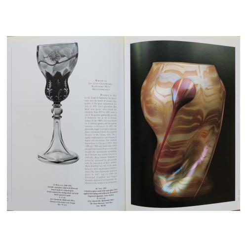 DOS LIBROS SOBRE CRISTAL DE BOHEMIA