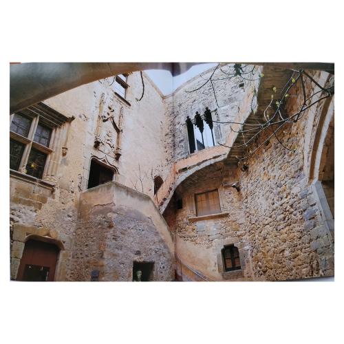 CASTELLS HABITATS DE CATALUNYA