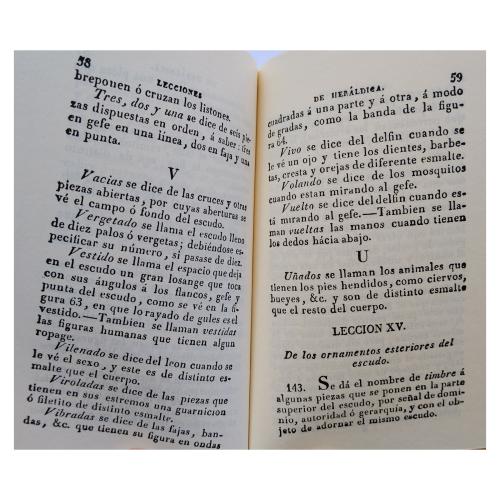 CUATRO EDICIONES FACSÍMILES SOBRE HERÁLDICA
