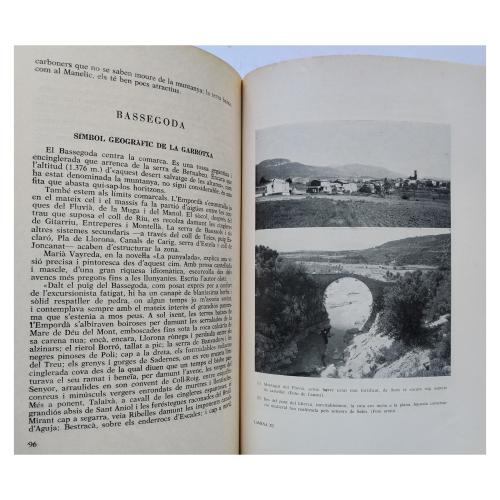 CUATRO LIBROS SOBRE LUGARES EMBLEMÁTICOS DE CATALUNYA