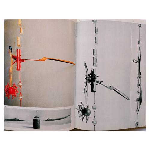 CUATRO LIBROS SOBRE ARTISTAS CONTEMPORÁNEOS 