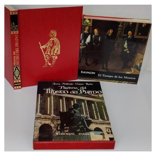 DOS LIBROS SOBRE MUSEOS