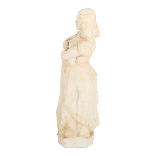 FIGURA EN MARMOL BLANCO DEL ÚLTIMO TERCIO DE S. XX