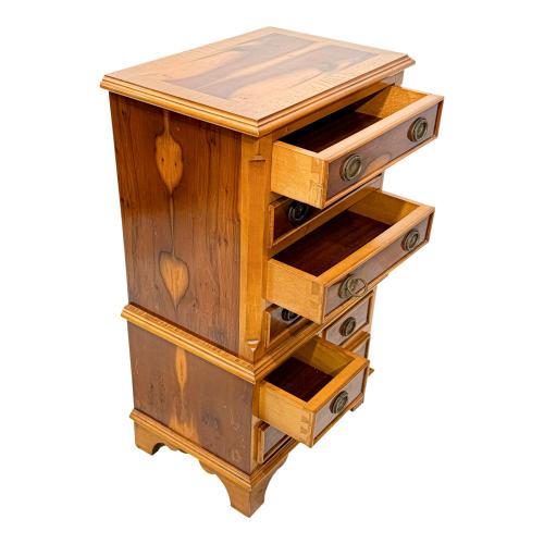 MUEBLE AUXILIAR INGLÉS DE MEDIADOS DE SIGLO XX