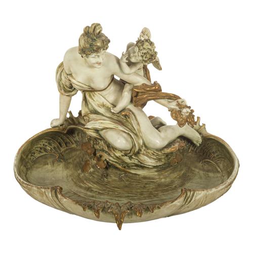 FIGURA DE PORCELANA AUSTRÍACA DEL PRIMER TERCIO S. XX