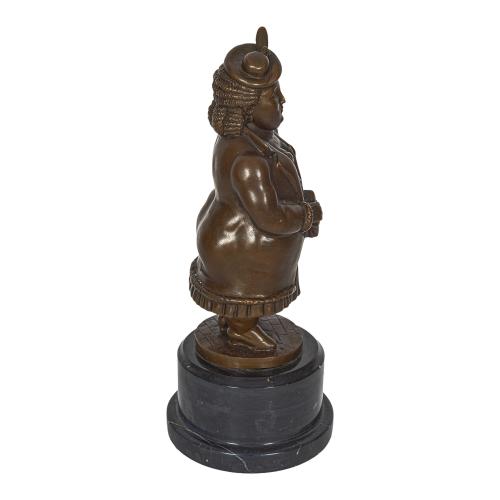 FIGURA EN BRONCE S.XX