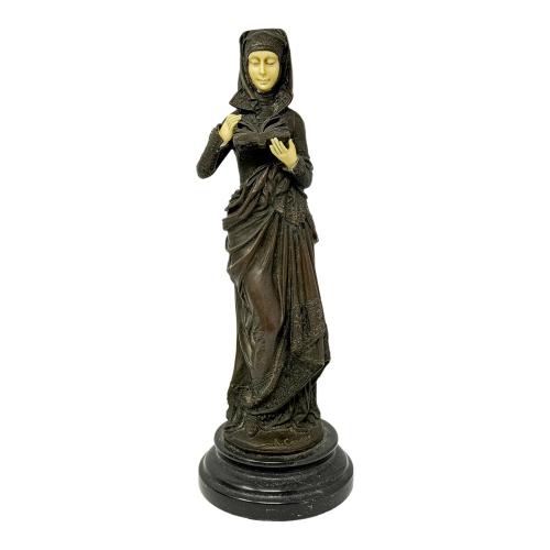 FIGURA DE MEDIADOS DEL S.XX