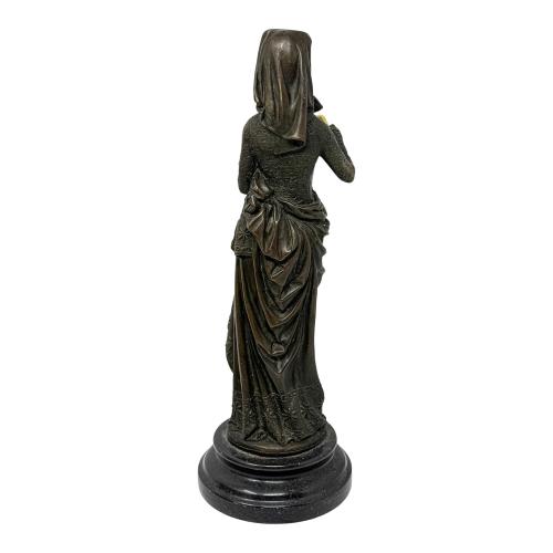 FIGURA DE MEDIADOS DEL S.XX