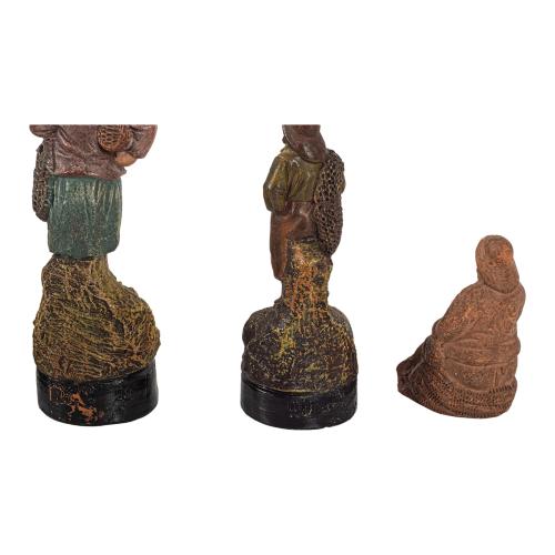 CONJUNTO DE FIGURAS EN TERRACOTA DE LA SEGUNDA MITAD DEL S.X