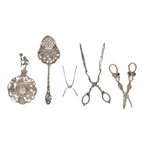 CONJUNTO DE PIEZAS DE PLATA DE MEDIADOS DE S. XX