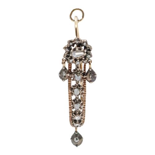 PENDIENTES MEDIA CRIOLLA CON DIAMANTES DE PPS. DEL S.XIX