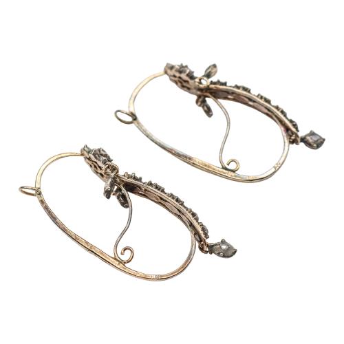 PENDIENTES MEDIA CRIOLLA CON DIAMANTES DE PPS. DEL S.XIX