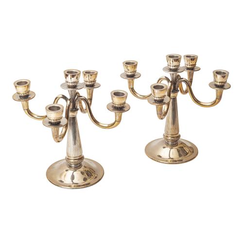 PAREJA DE CANDELABROS DE PLATA DE MEDIADOS DE SIGLO XX