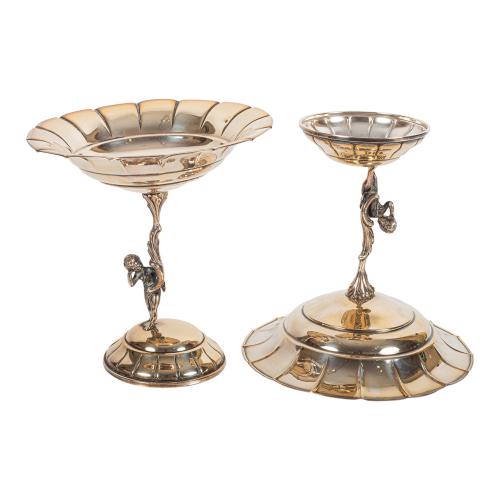 PAREJA DE COPAS DECORATIVAS DE PLATA DE MEDIADOS DE SIGLO XX