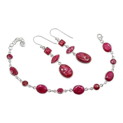 PENDIENTES Y PULSERA CON RAÍZ DE RUBÍ