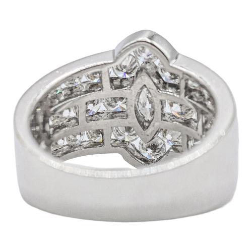ANILLO CON BRILLANTES