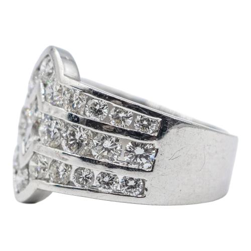 ANILLO CON BRILLANTES