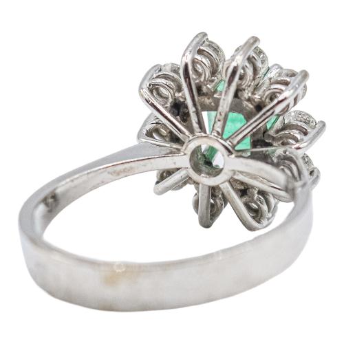 ANILLO ROSETÓN CON ESMERALDA Y BRILLANTES