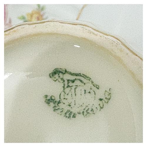 SERVICIO DE TÉ EN PORCELANA DE MEDIADOS S.XX