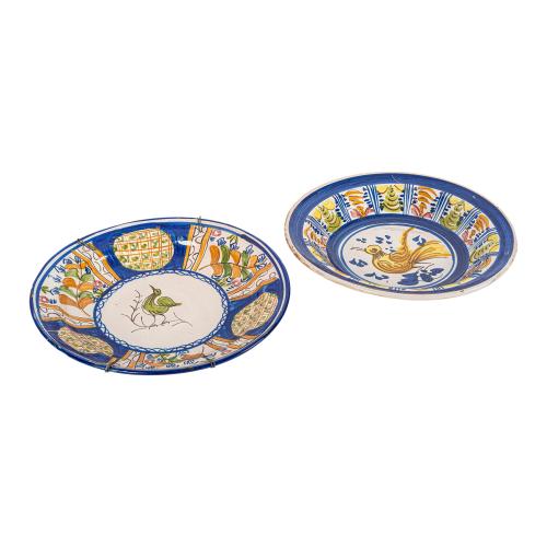 PAREJA DE PLATOS DE MANISES DE PPS. DEL S.XX