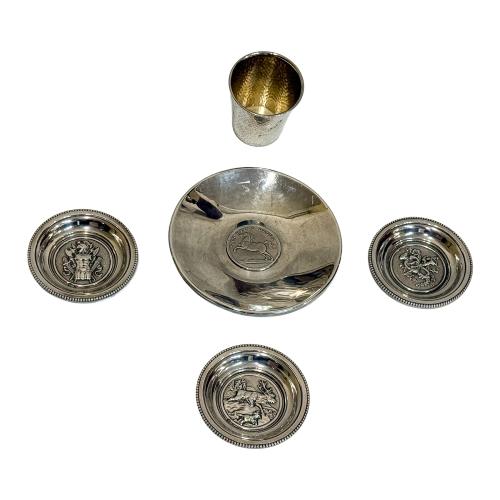LOTE VARIADO DE OBJETOS DE PLATA DE PRIMERA MITAD S. XX