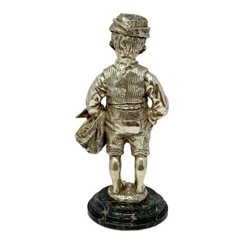 FIGURA CON PATÍNA DE PLATA DEL ÚLTIMO CUARTO S. XX