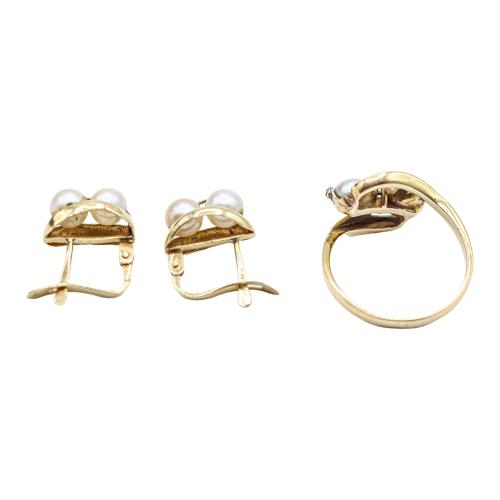ANILLO Y PENDIENTES CON PERLAS