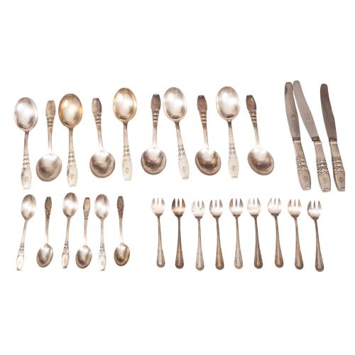 CONJUNTO DE CUBIERTOS ART DECÓ METAL PLATEADO