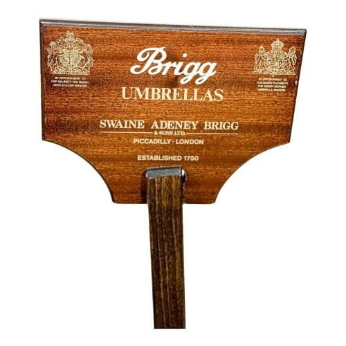 PARAGÜERO EXPOSITOR DE LA CASA BRIGG DE LONDRES 