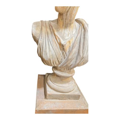 BUSTO DE DAMA CLÁSICA SOBRE PEANA DE MEDIADOS DEL S.XX