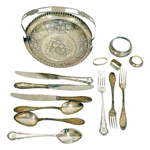 CONJUNTO DE PIEZAS EN PLATA DE MEDIADOS DE SIGLO XX