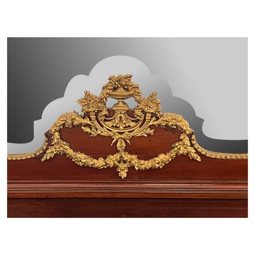 MUEBLE APARARADOR TRINCHANTE DEL PRIMER CUARTO DE S. XX