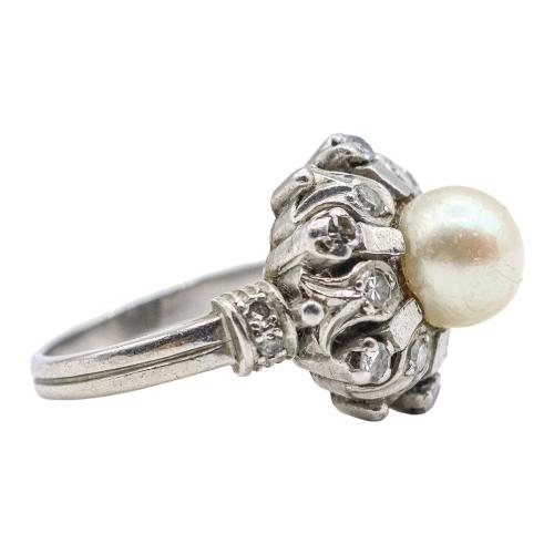 SORTIJA CON PERLA Y DIAMANTES, AÑOS 50