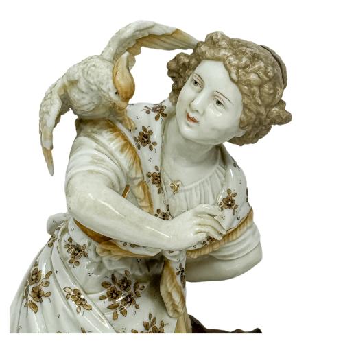 PAREJA DE FIGURAS DE PORCELANA DRESDEN  PRIMER CUARTO S. XX
